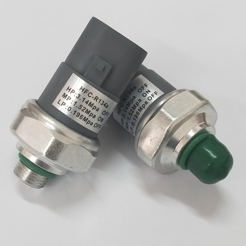 thumbnail image 2 of OE Spec AC Pressure Transducer Switch For Mazda – ISUMO GT7219 (BBM4-61-503A) 2 of 4